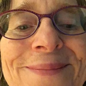 Meet your Posher, Laurel